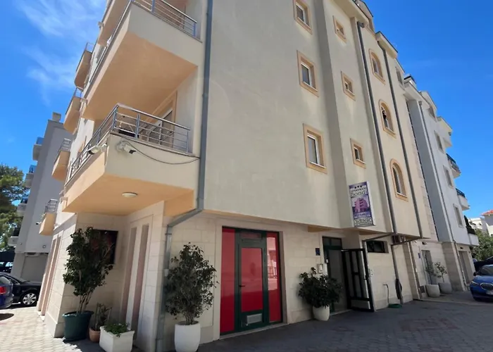 Charmy For Two Next To The Apartment *